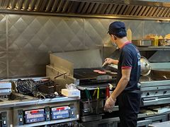 -The Habit Burger Grill 哈比特汉堡(复兴soho店)