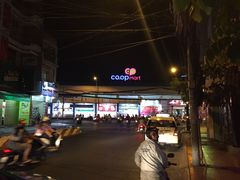 -Co.opmart (Cong Quynh)