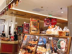 面包甜点陈列柜-山崎面包(静安久光店)