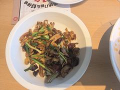 -关东小磨东北菜(上海长风大悦城店)