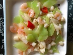 虾仁鲜贝炒莴苣-春娟茶楼·地道农家菜(梅家坞店)