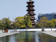 -龙华寺