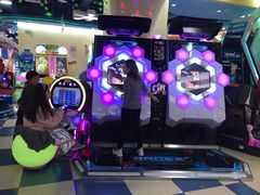 -爱玩嘉年华(龙湖曲江天街店)