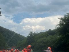 -雅鲁激流探险漂流