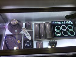 -Mamom club 慢会所(爱丁堡店)