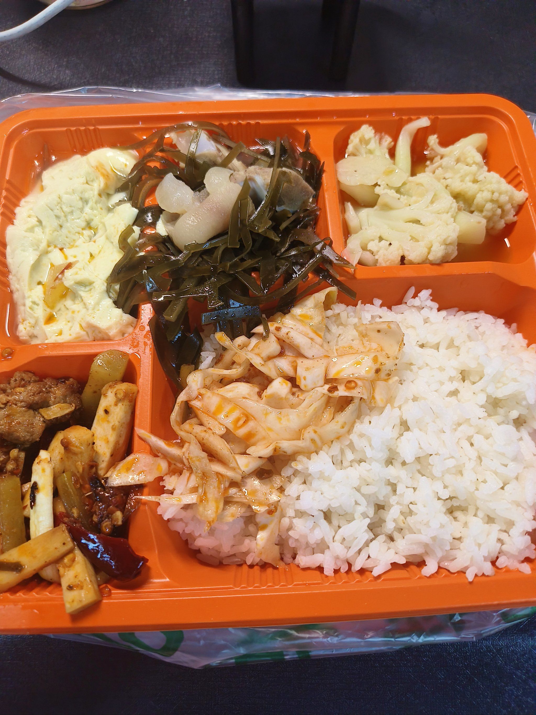 午餐新招～简易盒饭