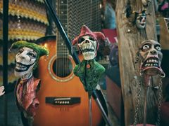 -席娜卡琳火车铁道夜市