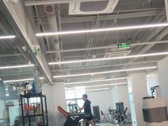-乐刻健身(汇德隆购物中心店)