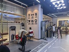 -VLines耀能运动24小时·月付制健身(京广桥店)