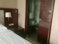 -天艺东环酒店(海口高铁东站龙湖天街店)