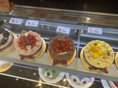 -花花卷卷·鲜食蛋糕(静安久光百货店)