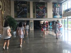 -天幕新彩云国际影城(激光巨幕店)