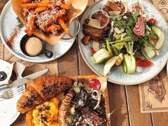 -Mark&Mars Restaurant