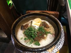 窝蛋牛肉煲仔饭-润泽园椰子鸡(汇一城店)