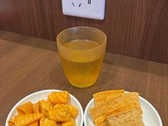 -顺溜·手工刀削面·黑金店(铜锣湾店)