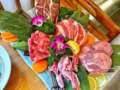 黑牛六拼-明洞阿姨·韩式酱蟹烤肉·创意料理(三元桥店)