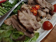 -Chom Cafe and Restaurant