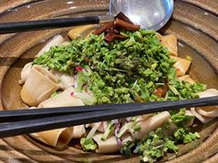 油泼香椿莜面-西贝(上海新梅广场店)