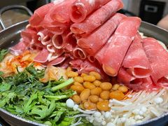 部队锅-MI WU FACTORY米屋美食工厂餐厅(绿地店)