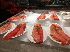 -雍容荟帝王蟹活龙虾展台自助(IFS黑金店)