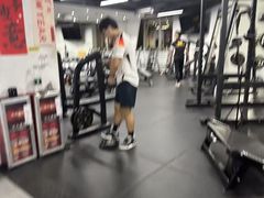 -超鹿运动(达信大厦店)