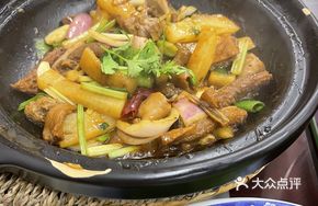 Fresh Stir-fried Cantonese Offal Pot