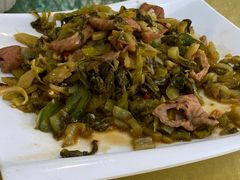 酸菜炒猪大肠-烧鹅妹饭店