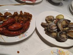 -领鲜活海鲜榴莲自助火锅(东门店)