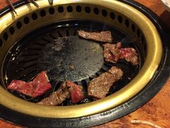-炼火烤肉店