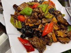 -老东镇啤酒屋海鲜加工·蒸汽海鲜·海鲜烧烤(台东店)