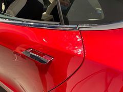 -TESLA 特斯拉(上海太古汇体验店)