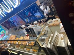 面包甜点陈列柜-月枫堂(长春这有山店)