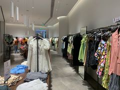 -URBAN REVIVO(大信新都汇店)