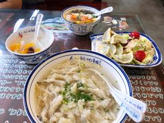 鱼圆米面-长人馄饨铺(解放街店)