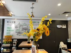 -龙治汉堡(中华城店)