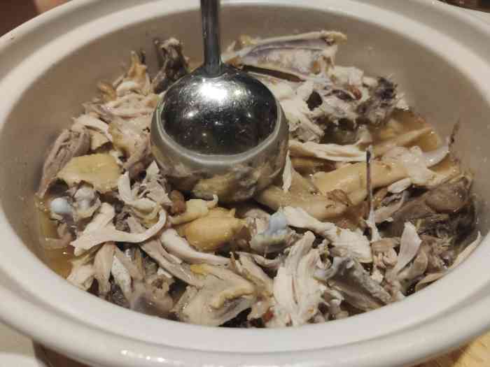 味国厨房61新派粤菜馆(九鼎国际店)-"新年第一天开工,跟同事们一