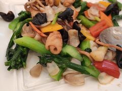 -龙悦湾酒家·八阵鱼生·渔人码头店