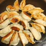 10分钟完成一道家常菜——香煎饺子