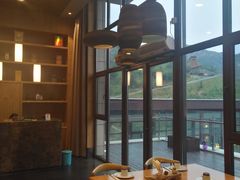 靠窗位-山顶餐厅·山居菜