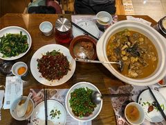 -黄泥岗·地道湖北菜(奥特莱斯店)