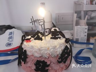 #春日吃喝记 三月底生日，自己给自己买了蛋糕