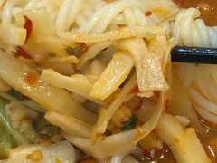 -卓雅桂林米粉