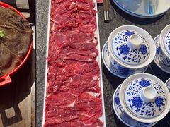 -醉董牛川派鲜肉自选火锅(烟台店)