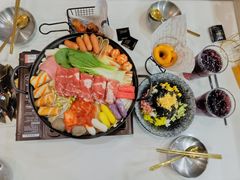 泡菜牛肉芝士部队火锅-禾谷韩餐(热带海洋学院店)