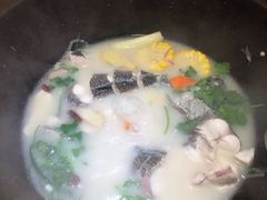 -咕嘟草帽鱼·牛奶一样的鲜鱼汤(包河万达广场创始店)