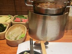 -独食火锅·半米屋台(直营总店)