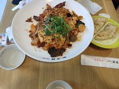 -拿渡·水煮鱼麻辣香锅(王府井奥莱·香江小镇店)