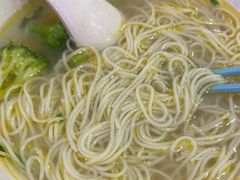 -小杨生煎(金山百联购物中心3楼店)