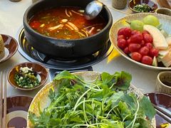 -贵厨酸汤牛肉(花果园国际中心店)