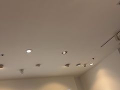 -Apple授权专营店(宝山万达店)